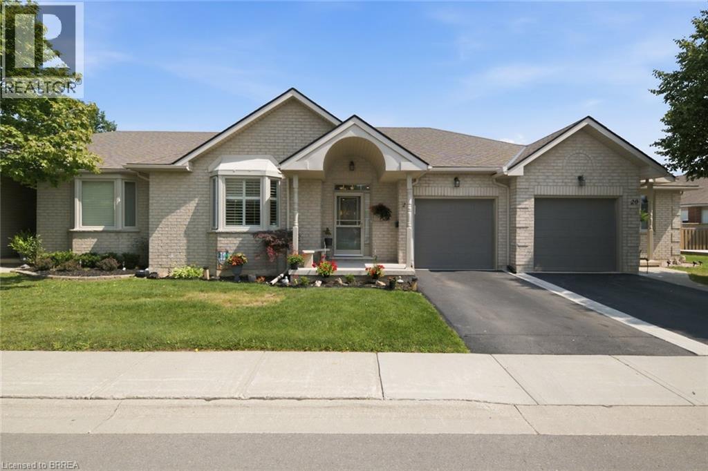 22 RIVEROAKS Drive, Mount Hope