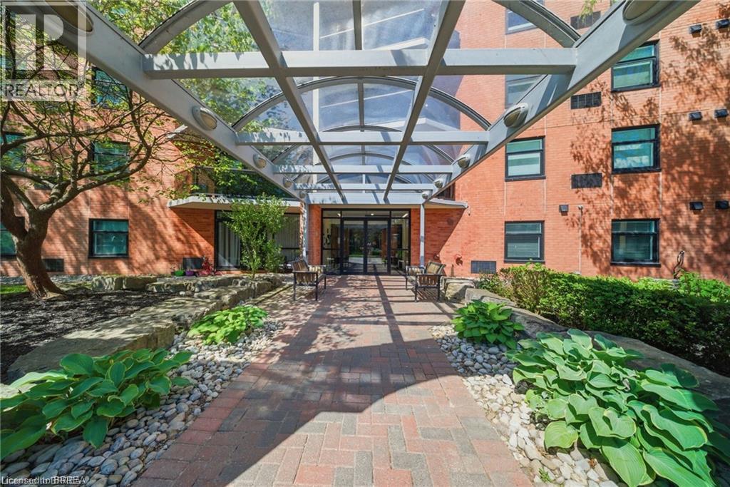 9 BONHEUR Court UnitNo. 506, Brantford