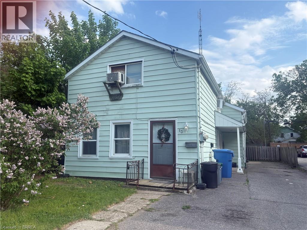 13 SHERIDAN Street, Brantford
