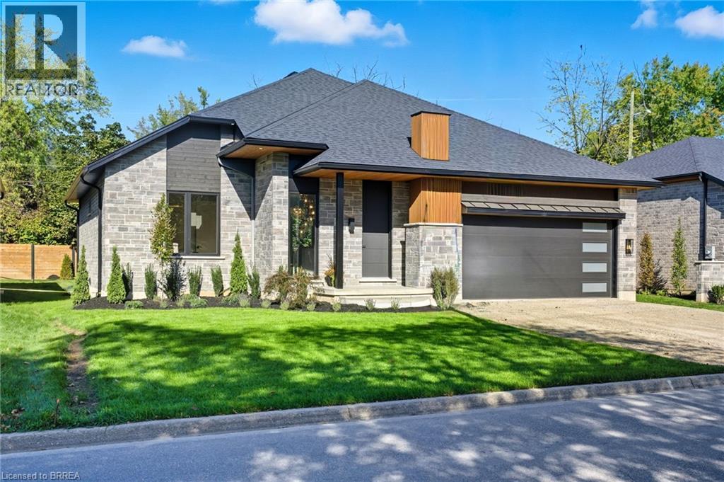 141 PARKSIDE Drive, Brantford
