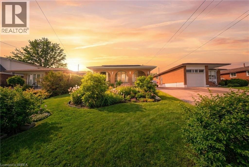 330 EAST 18TH Street, Hamilton