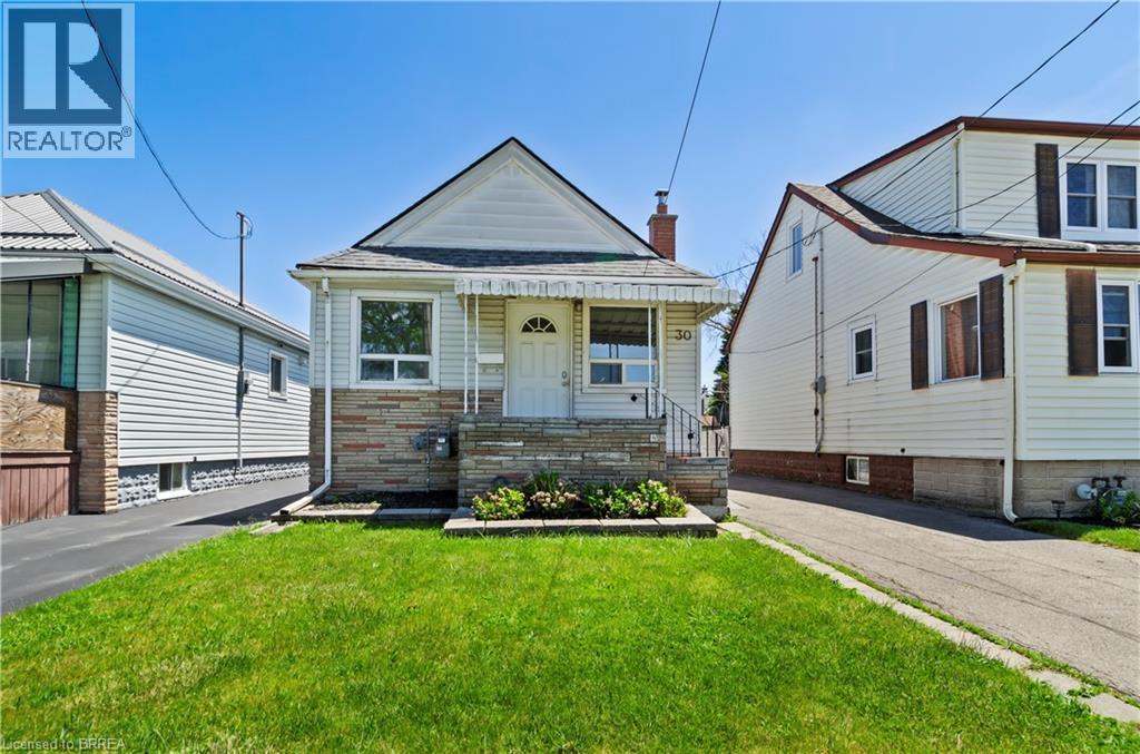 30 SHELBY Avenue, Hamilton