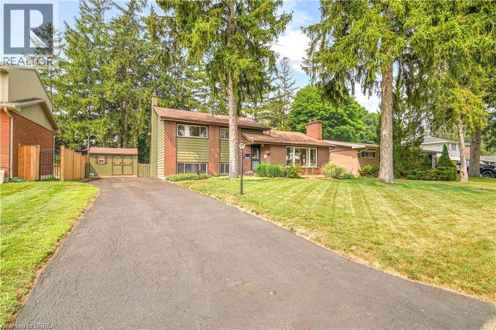 10 BRIER Crescent, Brantford