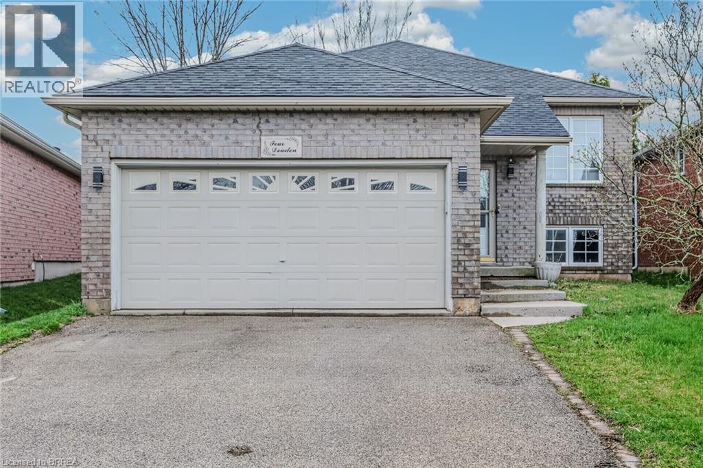 4 DOWDEN Avenue, Brantford