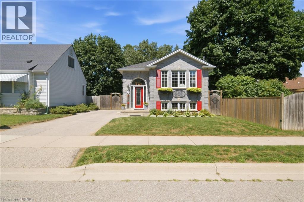 3 WOOD Street, Brantford