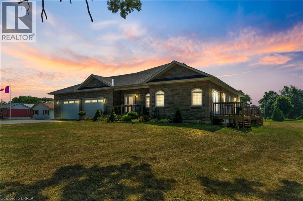 1026 FRONT Road, St. Williams