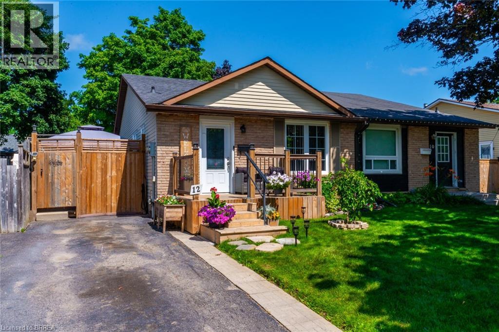 12 PONYTRAIL Drive, Brantford