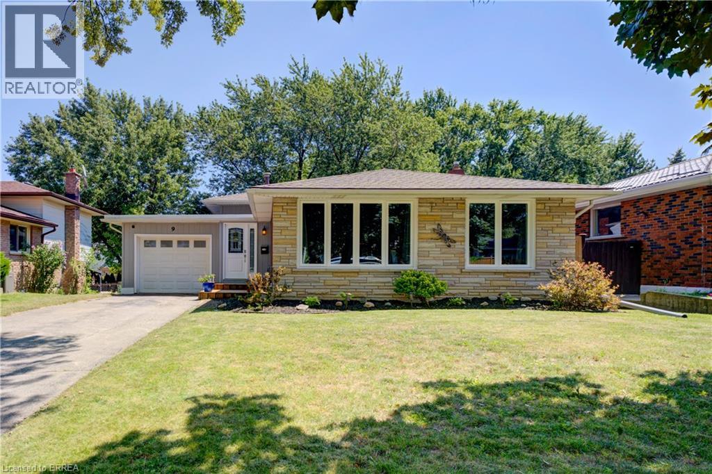 9 WINDING Way, Brantford