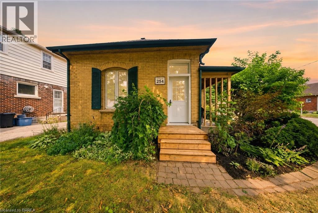 254 ERIE Avenue, Brantford