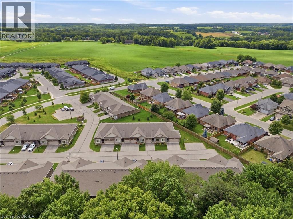 194 DONLY Drive S UnitNo. 14, Simcoe