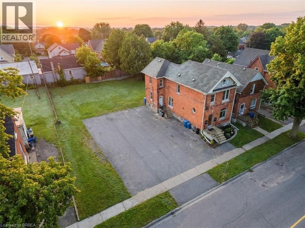 169 DARLING Street, Brantford