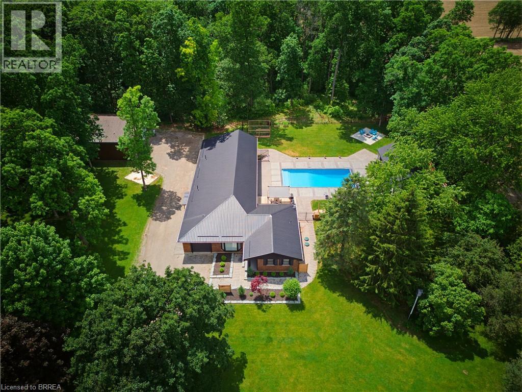 131 MAPLE Avenue N, Burford