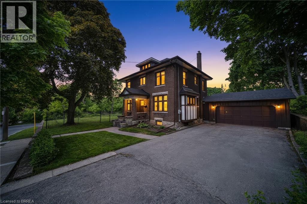 8 ABIGAIL Avenue, Brantford