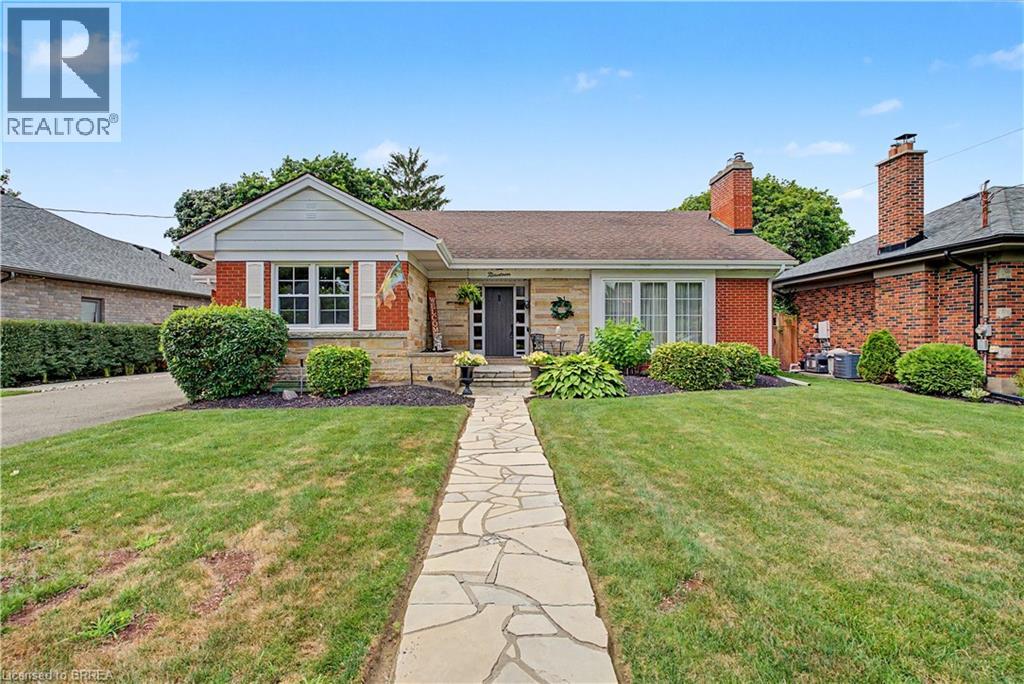 19 SPRINGFIELD Drive, Brantford