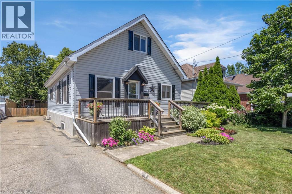 158 GRAND Street, Brantford