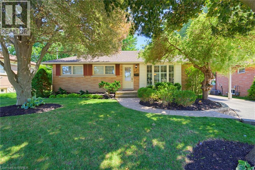 35 VARADI Avenue, Brantford