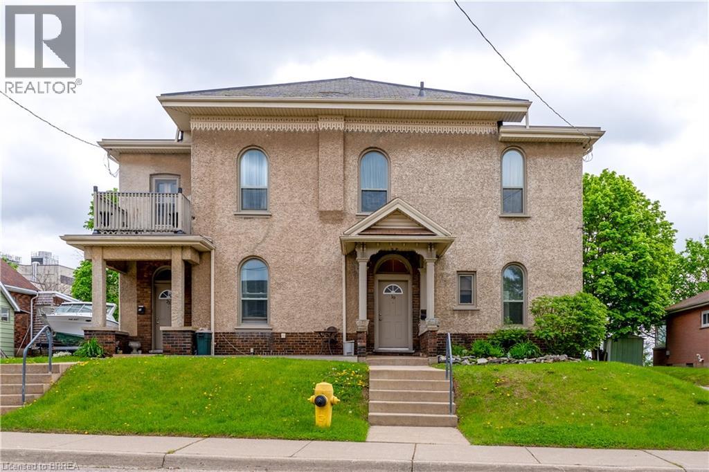 23 LYONS Avenue, Brantford