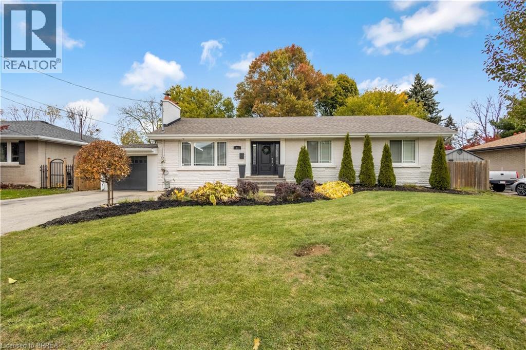 43 MILLER Drive, Ancaster