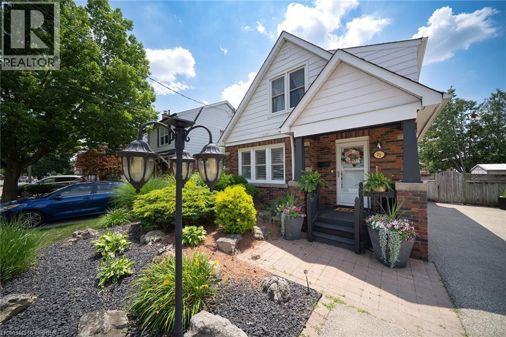 22 BURWELL Street, Brantford