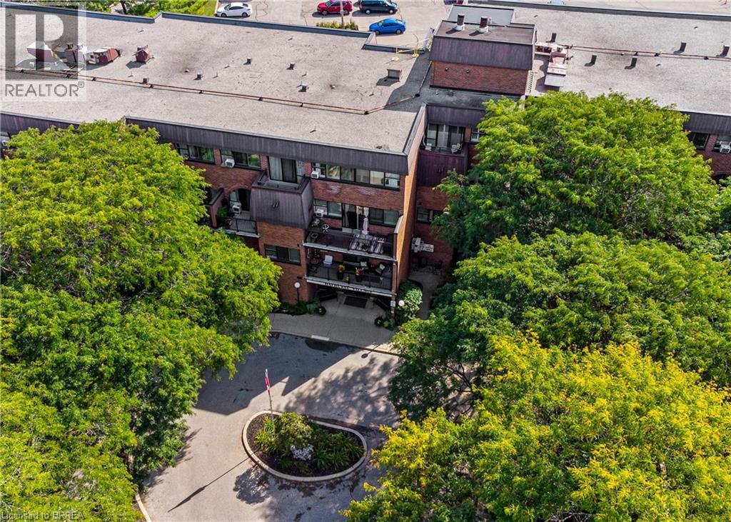 36 HAYHURST Road UnitNo. 301, Brantford