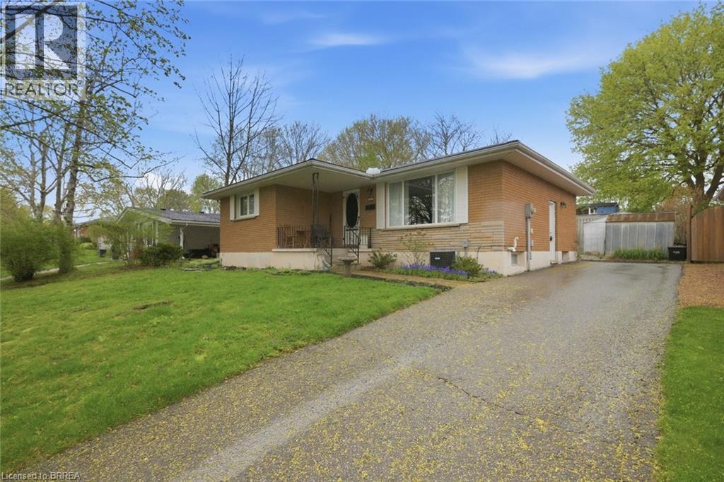 13 MACKAY Avenue, Simcoe