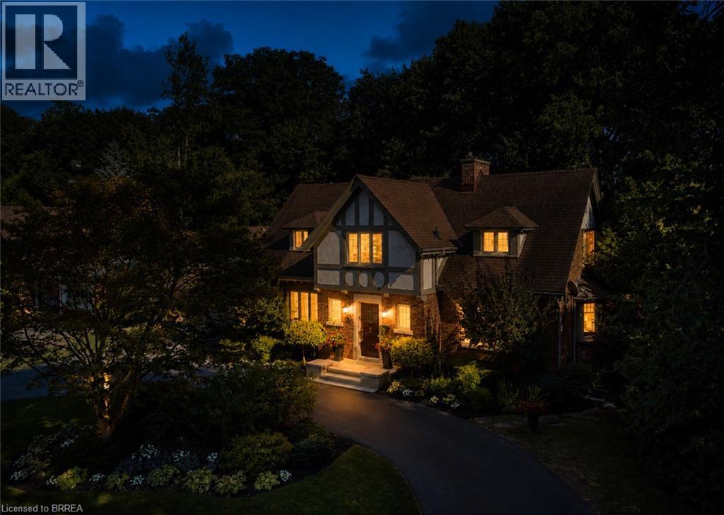 19 INWOOD Drive, Brantford