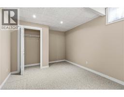 22 ROBINSON Road - 32