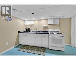 205 CRYSLER Street - 26