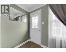 205 CRYSLER Street - 8