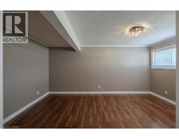26 CENTENNIAL Drive - 29