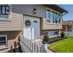26 CENTENNIAL Drive - 5