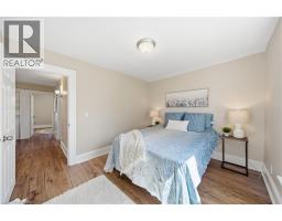 33 RICHMOND Street - 25