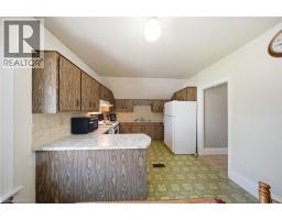 76 BROCK Street - 16