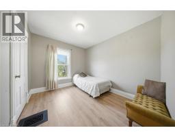 76 BROCK Street - 19