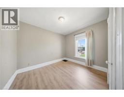 76 BROCK Street - 20