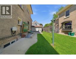 76 BROCK Street - 27