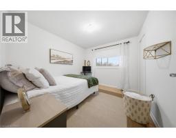 22 PARIS Road - 26