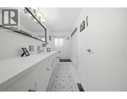 22 PARIS Road - 27