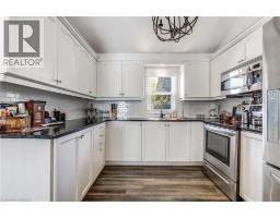4 TYLER Street - 5