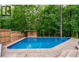 9 SCARFE Gardens - 35