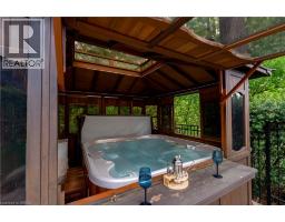 9 SCARFE Gardens - 43