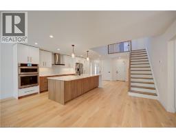 152 DUFFERIN Avenue UnitNo. 10 - 4