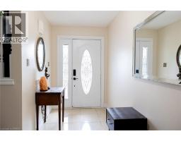 10 LATZER Crescent - 16