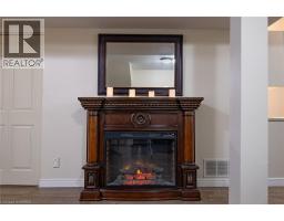 10 LATZER Crescent - 27