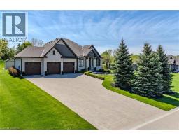 5 MOORE Boulevard - 1