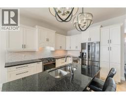 5 MOORE Boulevard - 12