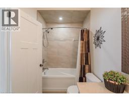 5 MOORE Boulevard - 21