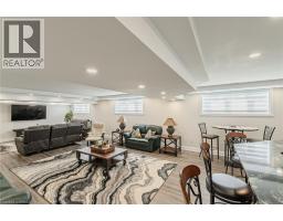 5 MOORE Boulevard - 34