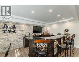 5 MOORE Boulevard - 35