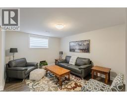 5 MOORE Boulevard - 38